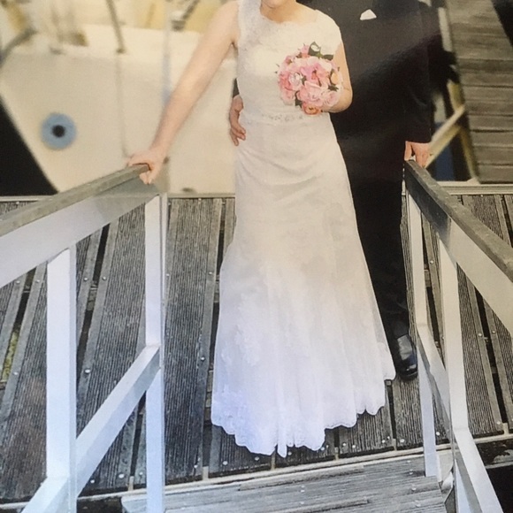 Jessy Alexander Wedding dress - Picture 10 of 11